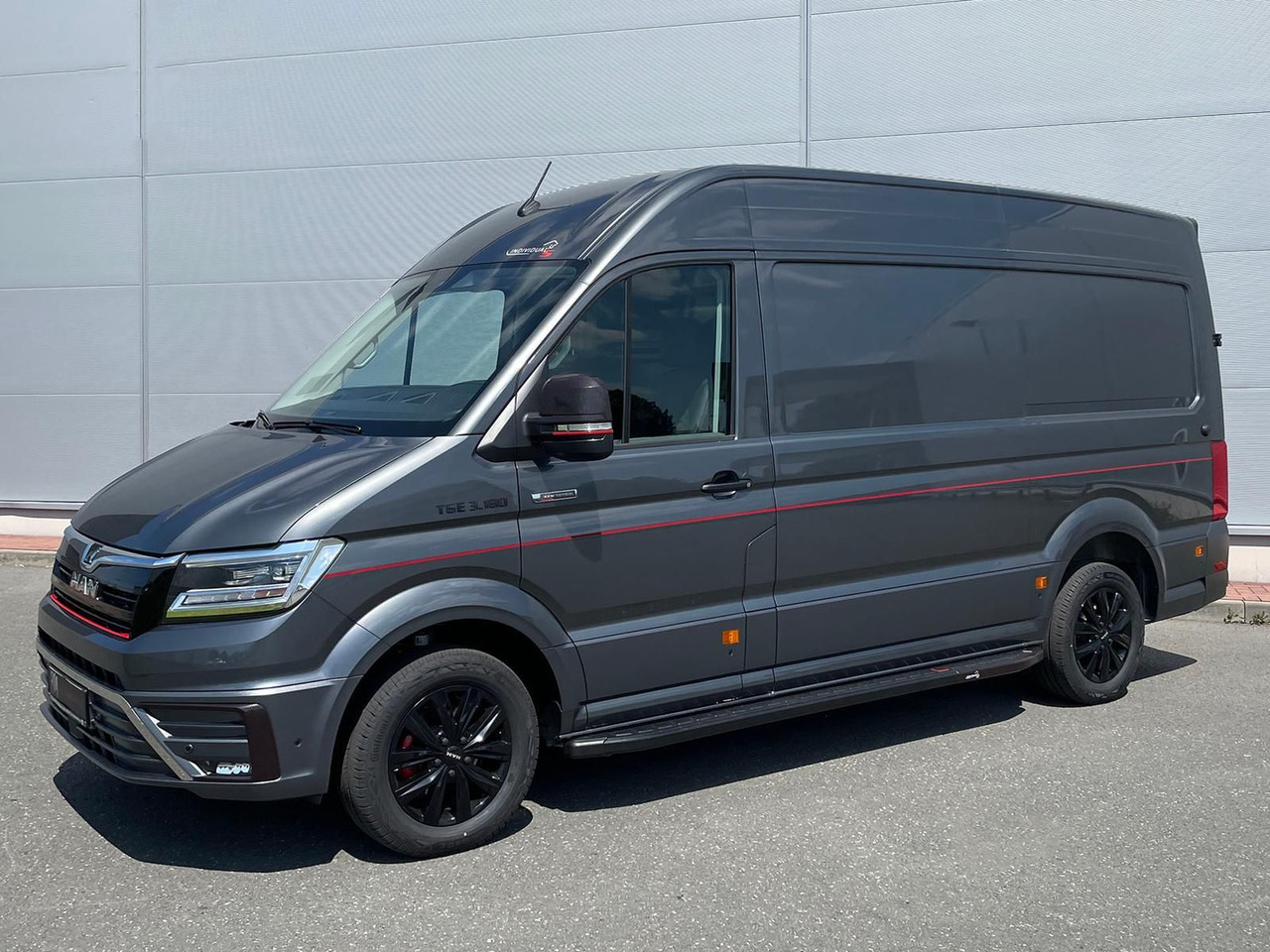 MAN TGE 3.180 L3H3 Kasten 4x4 Individual Lion S ACC - Coche: foto 1 MAN TGE 3.180 L3H3 Kasten 4x4 Individual Lion S ACC - Coche: foto 1