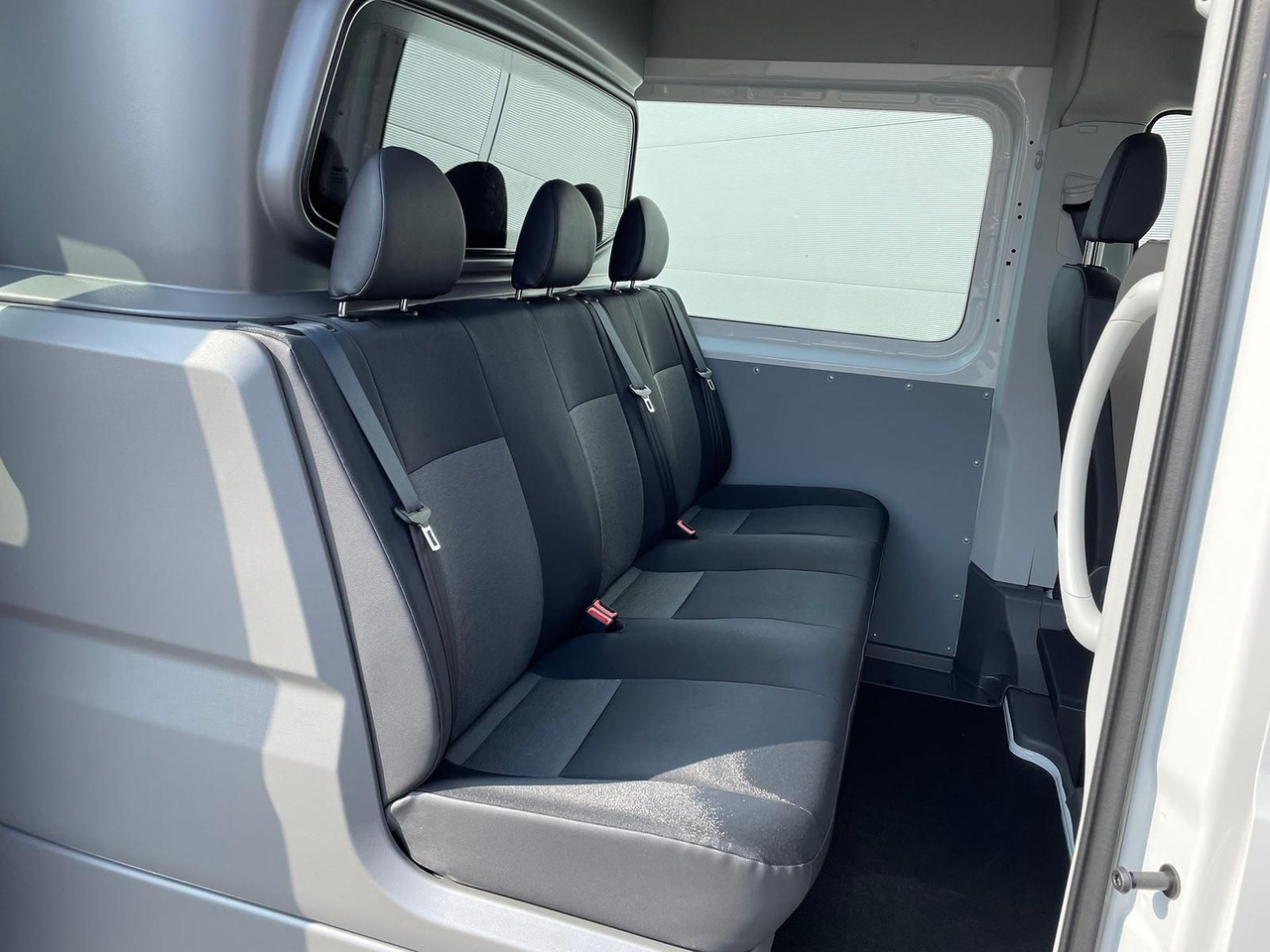 Furgón, Furgoneta combi MAN TGE 3.180 L3H3 MIXTO 4x4 STANDHZ DIFF AHK ACC: foto 7 Furgón, Furgoneta combi MAN TGE 3.180 L3H3 MIXTO 4x4 STANDHZ DIFF AHK ACC: foto 7