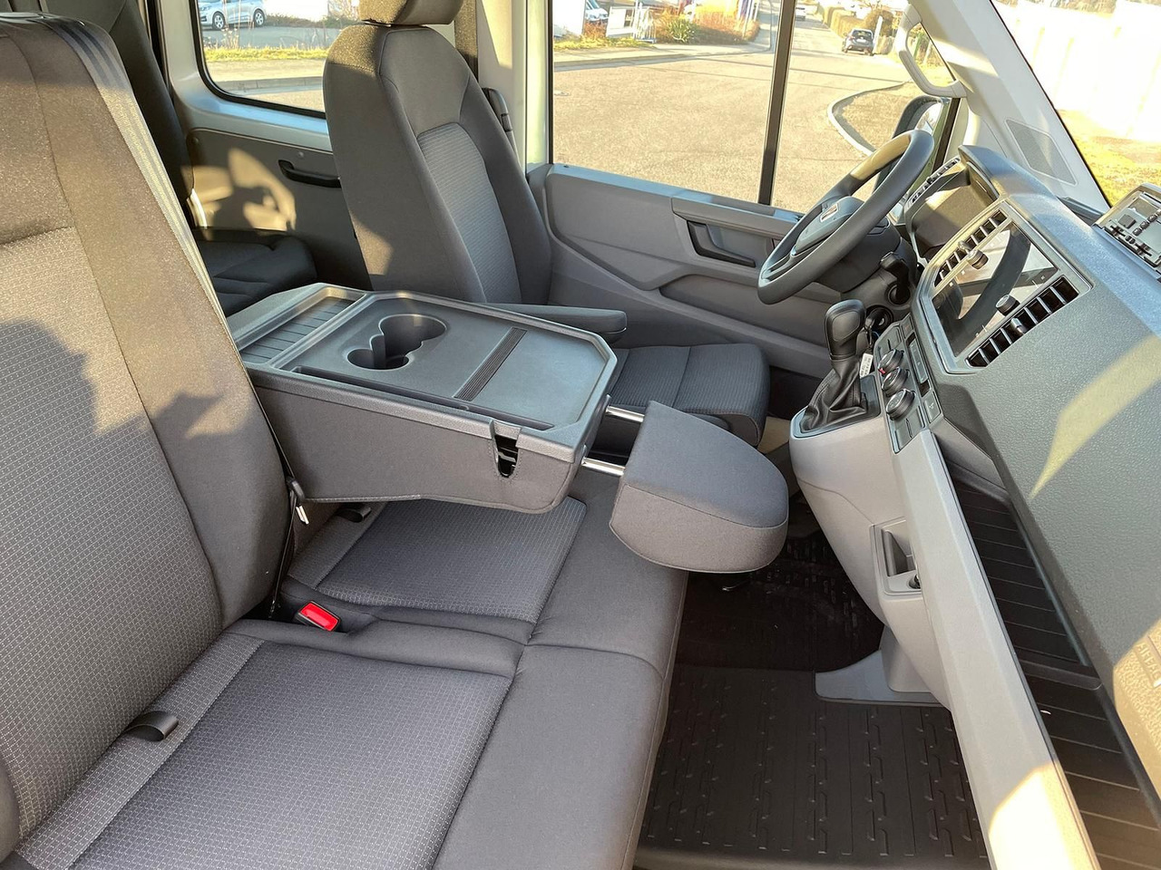 Coche MAN TGE 5.160 Fahrgestell DOKA L4 AHK SITZHZ LED DAB: foto 17 Coche MAN TGE 5.160 Fahrgestell DOKA L4 AHK SITZHZ LED DAB: foto 17