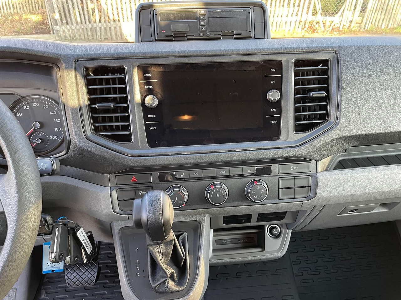 Coche MAN TGE 5.160 Fahrgestell DOKA L4 AHK SITZHZ LED DAB: foto 13 Coche MAN TGE 5.160 Fahrgestell DOKA L4 AHK SITZHZ LED DAB: foto 13