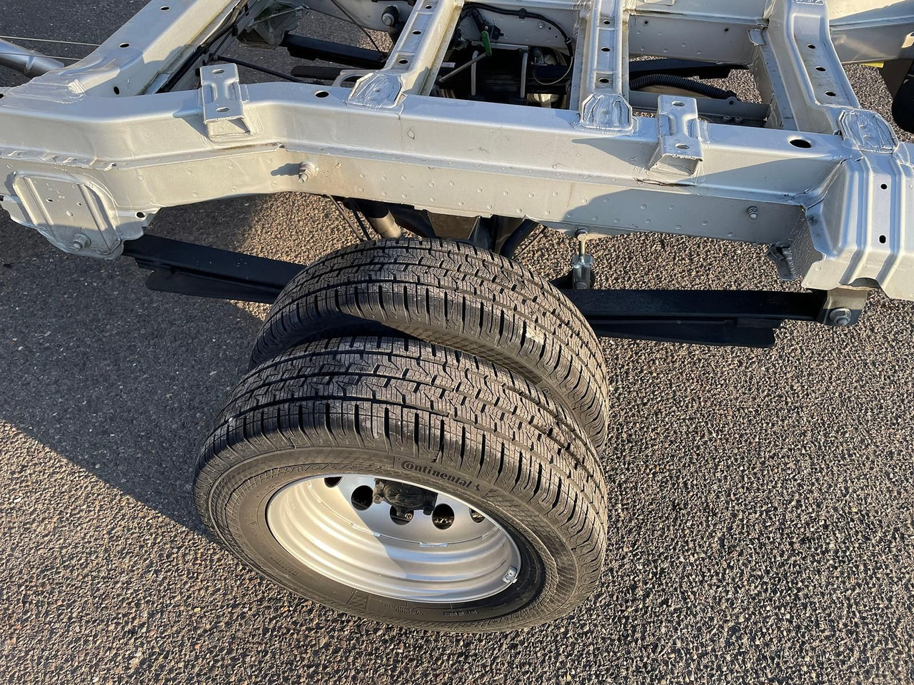 Coche MAN TGE 5.160 Fahrgestell DOKA L4 AHK SITZHZ LED DAB: foto 29 Coche MAN TGE 5.160 Fahrgestell DOKA L4 AHK SITZHZ LED DAB: foto 29