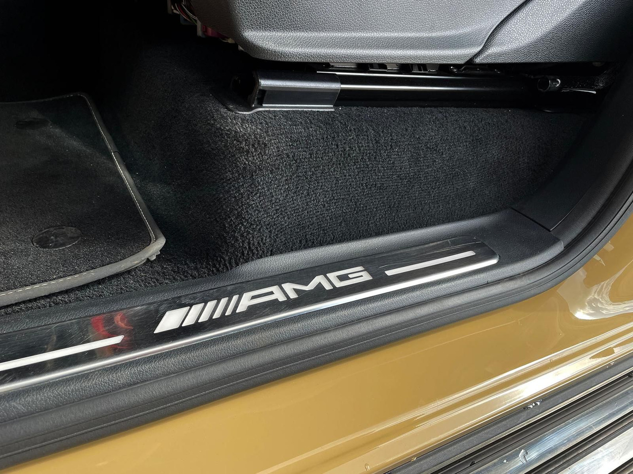 SUV/ Todoterreno Mercedes-Benz AMG G 63 4x4² 360° LEDER SHD NIGHT BURMESTER: foto 41 SUV/ Todoterreno Mercedes-Benz AMG G 63 4x4² 360° LEDER SHD NIGHT BURMESTER: foto 41