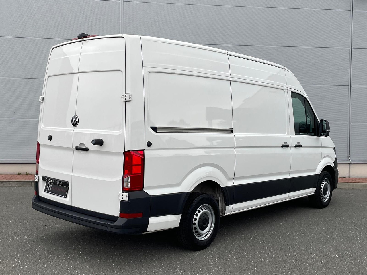Volkswagen Crafter Kasten 35 L3H3 KAMERA SITZHZ DAB - Furgoneta de pasajeros: foto 5 Volkswagen Crafter Kasten 35 L3H3 KAMERA SITZHZ DAB - Furgoneta de pasajeros: foto 5
