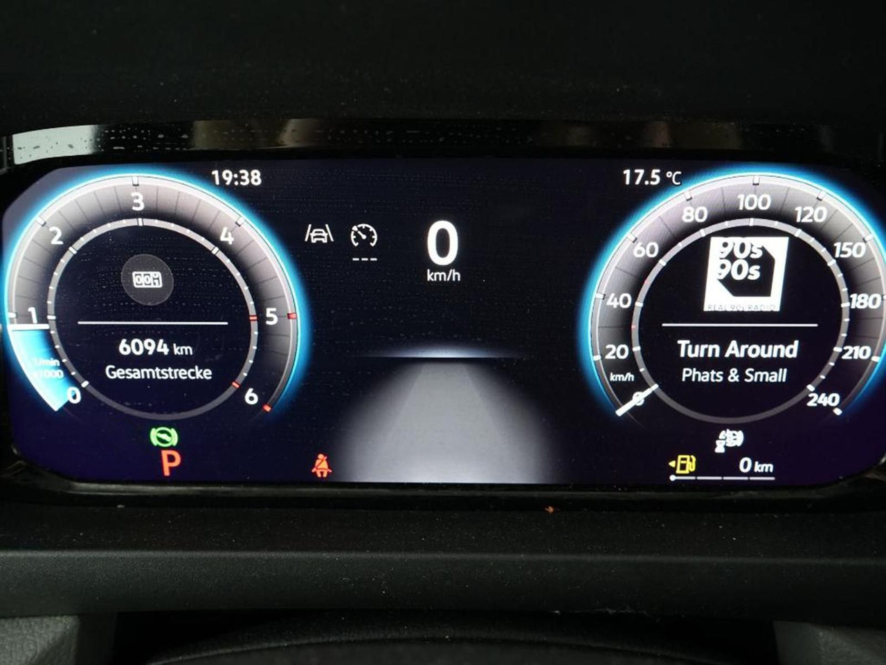 Volkswagen Crafter Kasten 35 L3H3 NAVI KLIMA DAB PDC - Furgoneta de pasajeros: foto 5 Volkswagen Crafter Kasten 35 L3H3 NAVI KLIMA DAB PDC - Furgoneta de pasajeros: foto 5