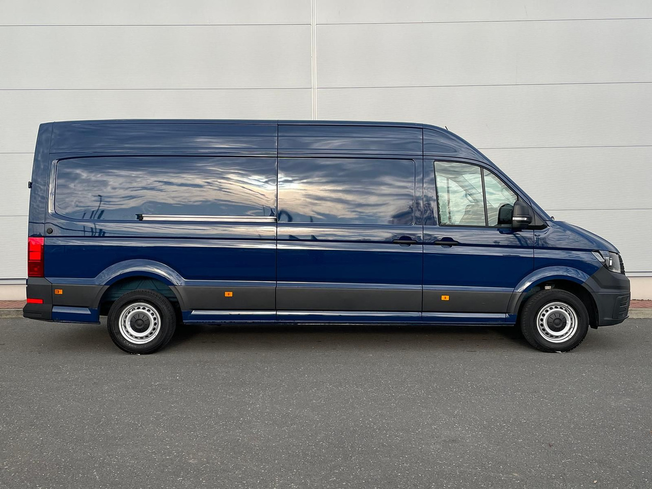 Volkswagen Crafter Kasten 35 L4H3 NAVI PDC DAB KAMERA MFL - Furgón: foto 5 Volkswagen Crafter Kasten 35 L4H3 NAVI PDC DAB KAMERA MFL - Furgón: foto 5