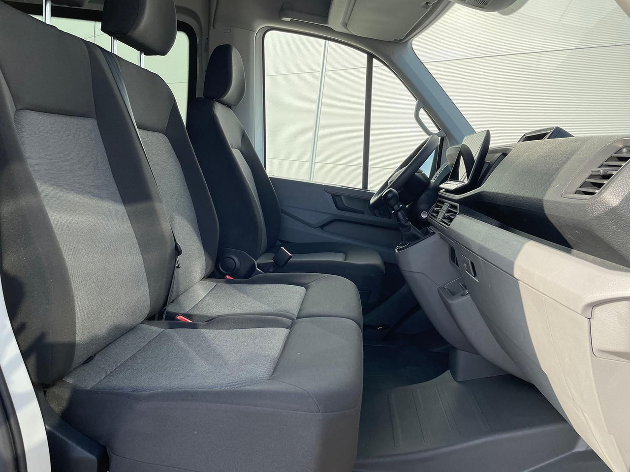 Furgón, Furgoneta combi Volkswagen Crafter MIXTO 35 L3H3 KAMERA SITZHZ DAB: foto 22