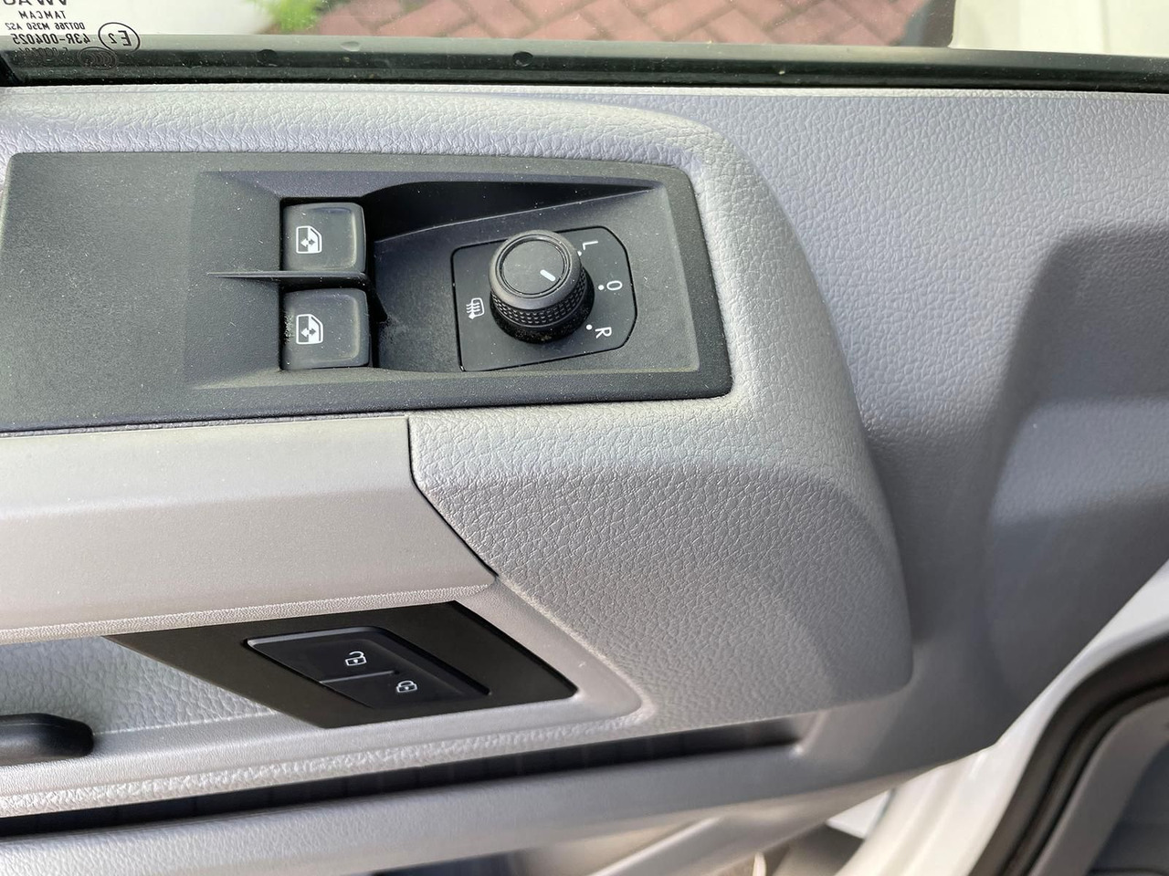 Furgón, Furgoneta combi Volkswagen Crafter MIXTO 35 L3H3 KAMERA SITZHZ DAB: foto 30