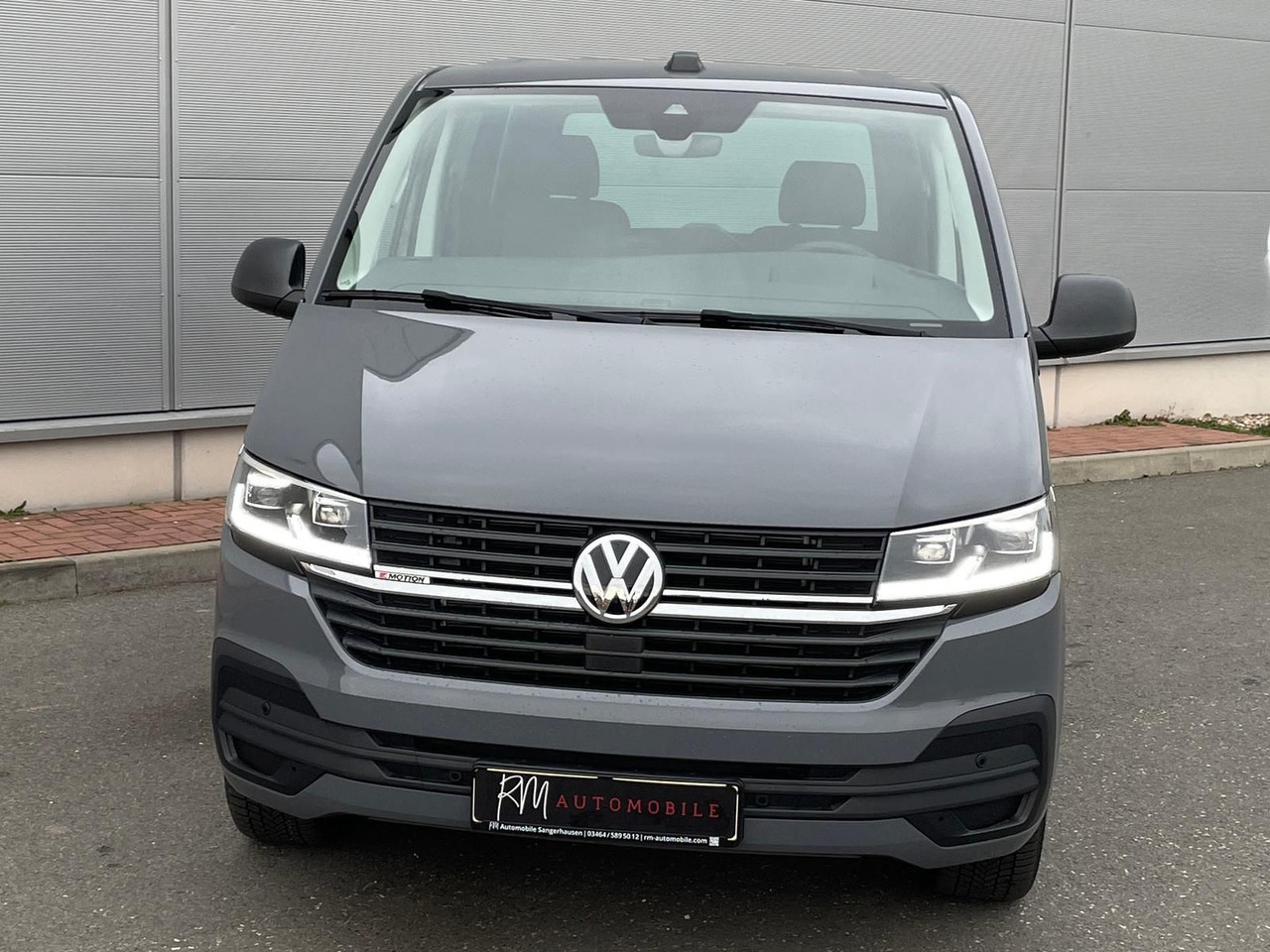 Volkswagen T6.1 Transporter 4MOTION NAVI STANDHZ ACC PDC - Minibús, Furgoneta de pasajeros: foto 3 Volkswagen T6.1 Transporter 4MOTION NAVI STANDHZ ACC PDC - Minibús, Furgoneta de pasajeros: foto 3