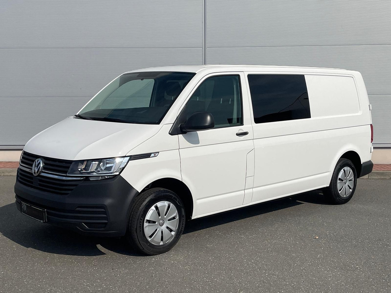 Volkswagen T6.1 Transporter MIXTO LR 2.0 TDI KLIMA PDC - Furgoneta de pasajeros: foto 1 Volkswagen T6.1 Transporter MIXTO LR 2.0 TDI KLIMA PDC - Furgoneta de pasajeros: foto 1
