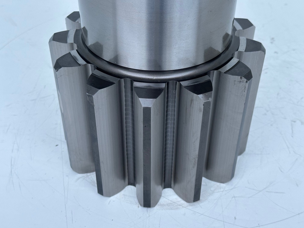 Liebherr Abtriebswelle ID-Nr.90205360. SAT375/276. R950, R956, R960, RZG956. #90205360.07.12# - Reductor de giro para Excavadora de cadenas: foto 4 Liebherr Abtriebswelle ID-Nr.90205360. SAT375/276. R950, R956, R960, RZG956. #90205360.07.12# - Reductor de giro para Excavadora de cadenas: foto 4