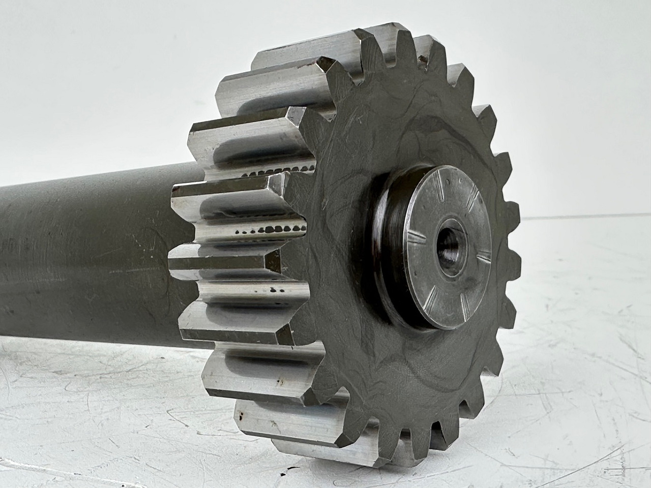 Liebherr Antriebswelle ID-Nr.9443786 - ID-Nr.944378603. FAT550 FAT550P046. A900, LH120, LH150, E974, ER974, LOS1976, LOS-413, R964, R966, R970, R974, R976, R980, R984. #944378603.2374# - Palier para Maquinaria de construcción: foto 3 Liebherr Antriebswelle ID-Nr.9443786 - ID-Nr.944378603. FAT550 FAT550P046. A900, LH120, LH150, E974, ER974, LOS1976, LOS-413, R964, R966, R970, R974, R976, R980, R984. #944378603.2374# - Palier para Maquinaria de construcción: foto 3