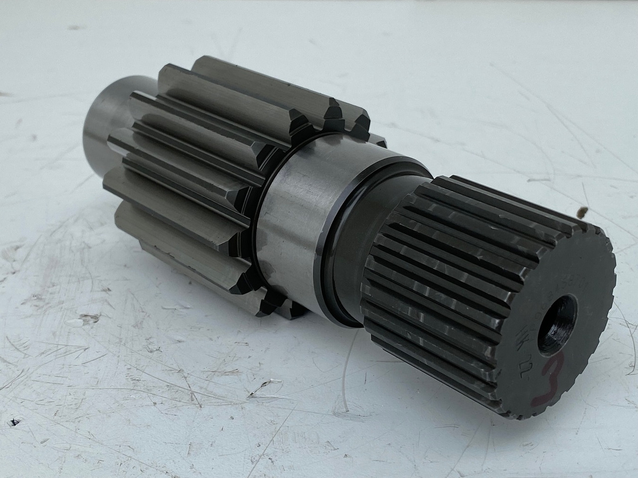 Liebherr Antriebswelle ID-Nr.968458701. FAT450F527, FAT450E510, FAT450E542, FAT450F550, FAT450E504, FAT450E505. #AN100502# - Palier para Maquinaria de construcción: foto 1 Liebherr Antriebswelle ID-Nr.968458701. FAT450F527, FAT450E510, FAT450E542, FAT450F550, FAT450E504, FAT450E505. #AN100502# - Palier para Maquinaria de construcción: foto 1