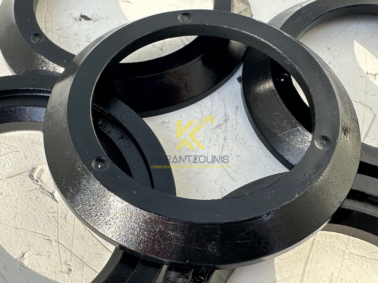 Liebherr Distanzscheibe ID-Nr.90205841. FAT350P126 - FAT350P138. R920 - R922 - R924 - R925 - R926 - R930 T. #90205841.11.11# - Caja de cambios para Maquinaria de construcción: foto 3 Liebherr Distanzscheibe ID-Nr.90205841. FAT350P126 - FAT350P138. R920 - R922 - R924 - R925 - R926 - R930 T. #90205841.11.11# - Caja de cambios para Maquinaria de construcción: foto 3