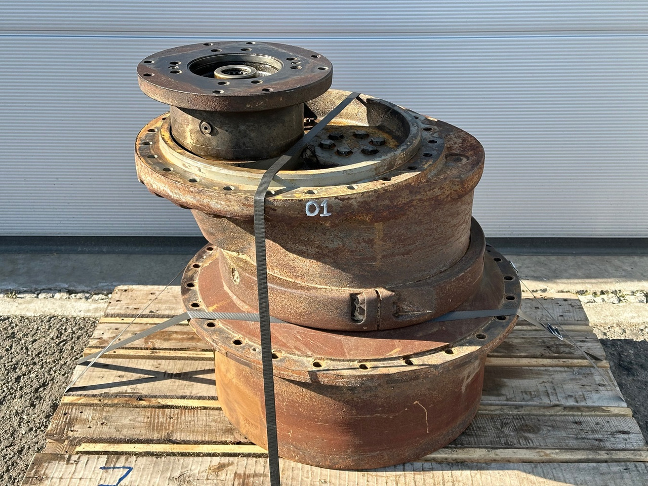 Liebherr Fahrantrieb FAT450E510. ID-Nr.970351501 - ID-Nr.90025195 - ID-Nr.90203584. LR634-992, LU755D-999, O634-992, PR734-4L-1481,PR734-4XL-1659. #10739.01# - Mando final para Bulldozer: foto 1 Liebherr Fahrantrieb FAT450E510. ID-Nr.970351501 - ID-Nr.90025195 - ID-Nr.90203584. LR634-992, LU755D-999, O634-992, PR734-4L-1481,PR734-4XL-1659. #10739.01# - Mando final para Bulldozer: foto 1