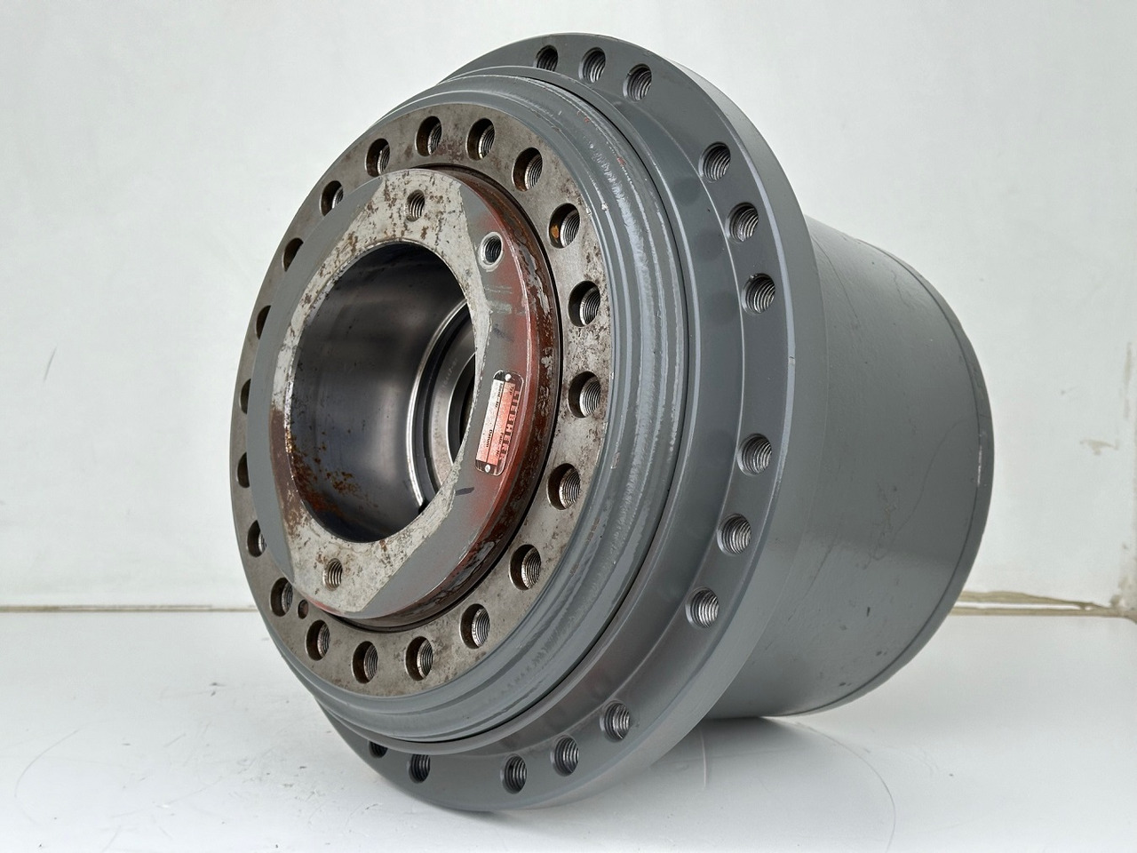 Liebherr Fahrantrieb Typ:FAT350P059. ID-Nr.933762801. LH22 C, R313 LI, R317 LI, R900 C-LI. #FAT350P059.0125# - Mando final para Maquinaria de construcción: foto 1 Liebherr Fahrantrieb Typ:FAT350P059. ID-Nr.933762801. LH22 C, R313 LI, R317 LI, R900 C-LI. #FAT350P059.0125# - Mando final para Maquinaria de construcción: foto 1