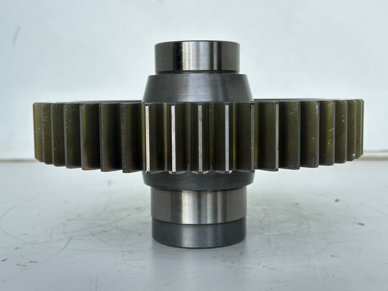 Liebherr Stirnrad ID-Nr.10135600. Pumpenverteilergetriebe Typ:PVG450 C 468. PR776-1296. #10135600.01# - Transmisión para Maquinaria de construcción: foto 5 Liebherr Stirnrad ID-Nr.10135600. Pumpenverteilergetriebe Typ:PVG450 C 468. PR776-1296. #10135600.01# - Transmisión para Maquinaria de construcción: foto 5