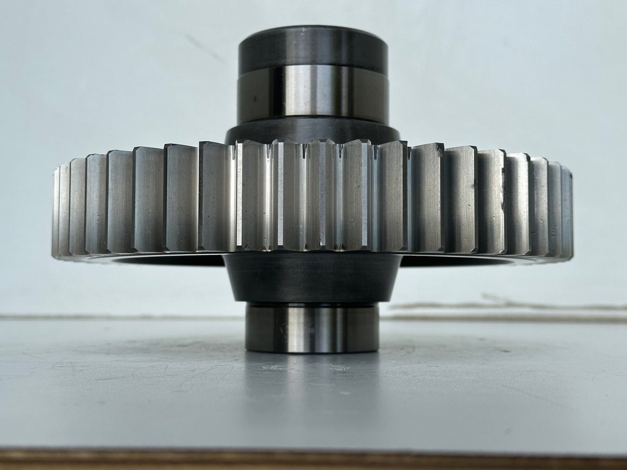 Liebherr Stirnrad ID-Nr.10135600. Pumpenverteilergetriebe Typ:PVG450 C 468. PR776-1296. #10135600.01# - Transmisión para Maquinaria de construcción: foto 3 Liebherr Stirnrad ID-Nr.10135600. Pumpenverteilergetriebe Typ:PVG450 C 468. PR776-1296. #10135600.01# - Transmisión para Maquinaria de construcción: foto 3