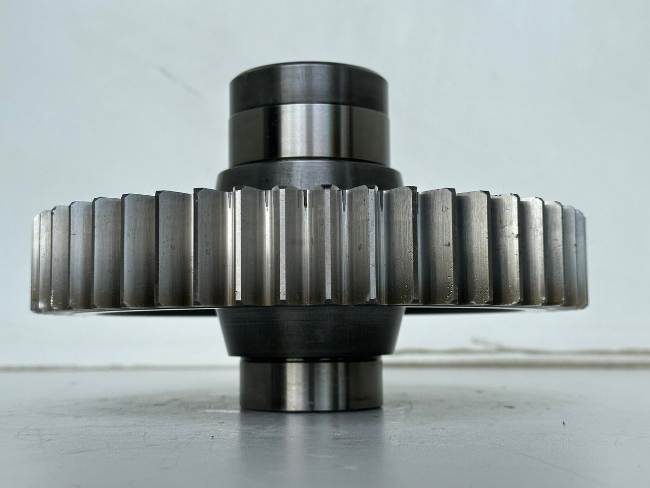 Liebherr Stirnrad ID-Nr.10135600. Pumpenverteilergetriebe Typ:PVG450 C 468. PR776-1296. #10135600.02# - Transmisión para Maquinaria de construcción: foto 3 Liebherr Stirnrad ID-Nr.10135600. Pumpenverteilergetriebe Typ:PVG450 C 468. PR776-1296. #10135600.02# - Transmisión para Maquinaria de construcción: foto 3