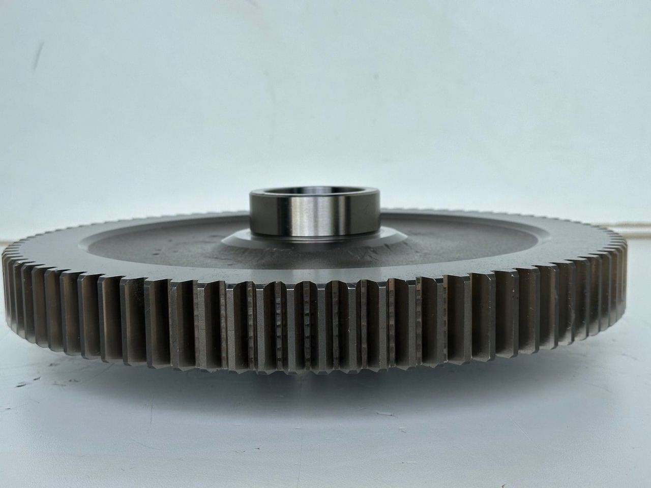 Liebherr Stirnrad ID-Nr.9443363 - ID-Nr.944336303. Fahrantrieb Typ:FAT650/508, FAT650E508, FAT650F519, FAT650F531, FAT650F549. PR752, PR754, PR756, RL52, RL64, RL66. #944336303.01# - Mando final para Maquinaria de construcción: foto 2 Liebherr Stirnrad ID-Nr.9443363 - ID-Nr.944336303. Fahrantrieb Typ:FAT650/508, FAT650E508, FAT650F519, FAT650F531, FAT650F549. PR752, PR754, PR756, RL52, RL64, RL66. #944336303.01# - Mando final para Maquinaria de construcción: foto 2