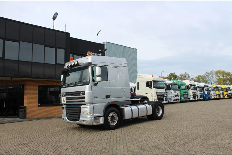 DAF XF 105.460 * HYDRAULIC * EURO4 * 4X2 * - Cabeza tractora: foto 1 DAF XF 105.460 * HYDRAULIC * EURO4 * 4X2 * - Cabeza tractora: foto 1