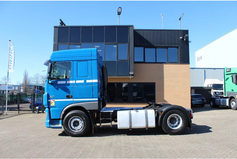 DAF XF 106.440 * EURO6 * 4X2 * ADR * - Cabeza tractora: foto 2 DAF XF 106.440 * EURO6 * 4X2 * ADR * - Cabeza tractora: foto 2