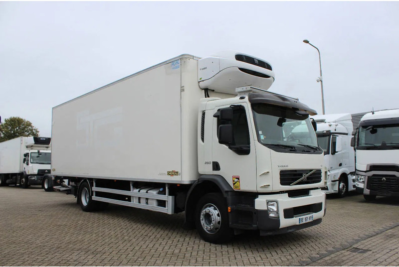Volvo FE 240 * EURO5 * THERMO KING T-1200R * 4X2 * - Camión frigorífico: foto 4 Volvo FE 240 * EURO5 * THERMO KING T-1200R * 4X2 * - Camión frigorífico: foto 4
