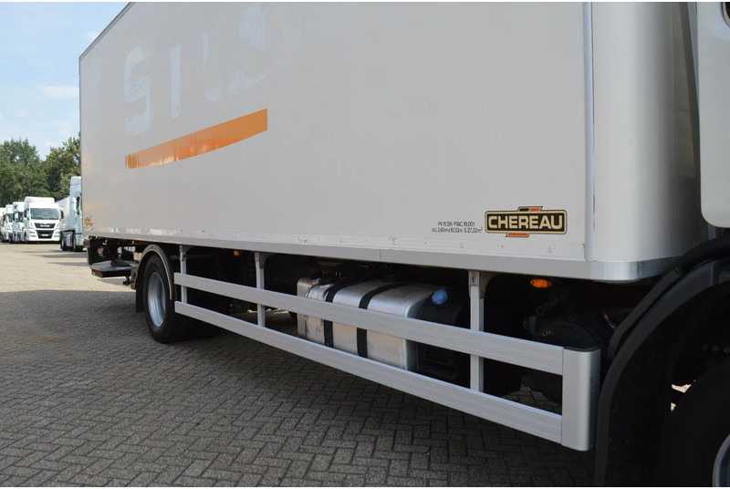 Camión frigorífico Volvo FE 260 * EURO5 * 4X2 * CARRIER SUPRA 950 MT * 4X2 * MANUAL *: foto 9 Camión frigorífico Volvo FE 260 * EURO5 * 4X2 * CARRIER SUPRA 950 MT * 4X2 * MANUAL *: foto 9