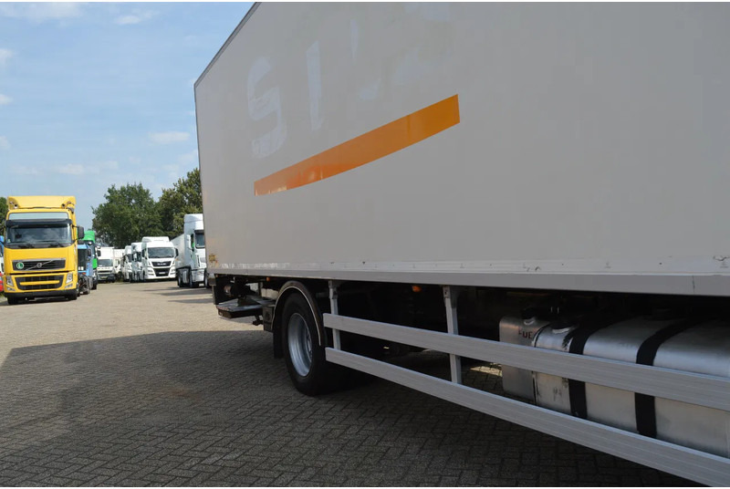 Camión frigorífico Volvo FE 260 * EURO5 * 4X2 * CARRIER SUPRA 950 MT * 4X2 * MANUAL *: foto 10 Camión frigorífico Volvo FE 260 * EURO5 * 4X2 * CARRIER SUPRA 950 MT * 4X2 * MANUAL *: foto 10