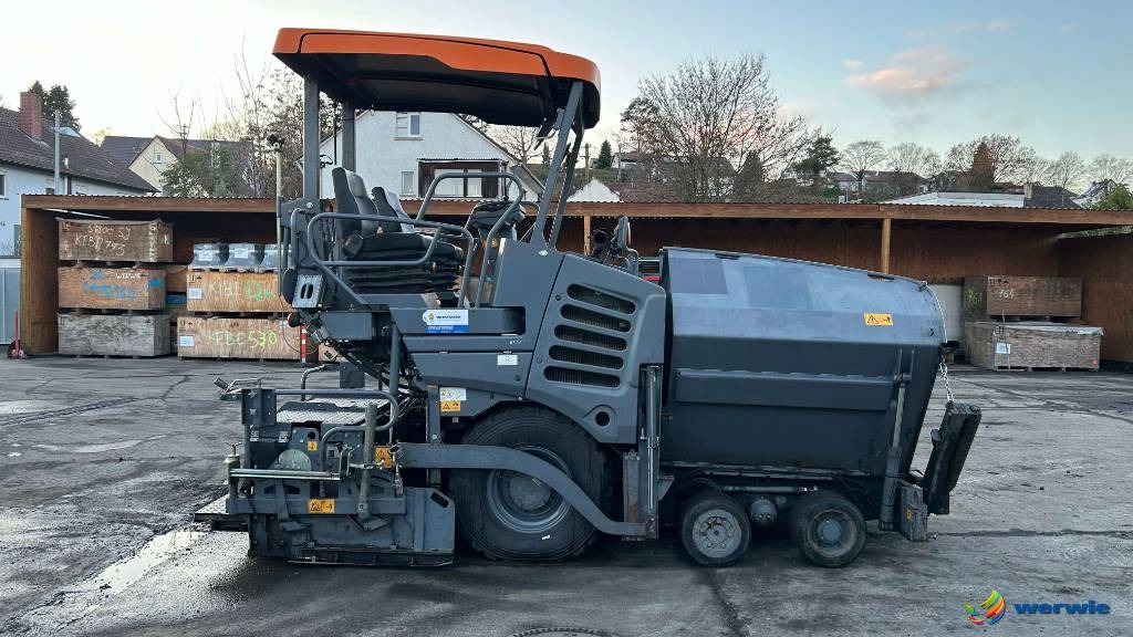 Vögele SUPER 1303-3i / AB340-3TV (1,80 - 3,40 m) - Pavimentadora de asfalto: foto 1 Vögele SUPER 1303-3i / AB340-3TV (1,80 - 3,40 m) - Pavimentadora de asfalto: foto 1