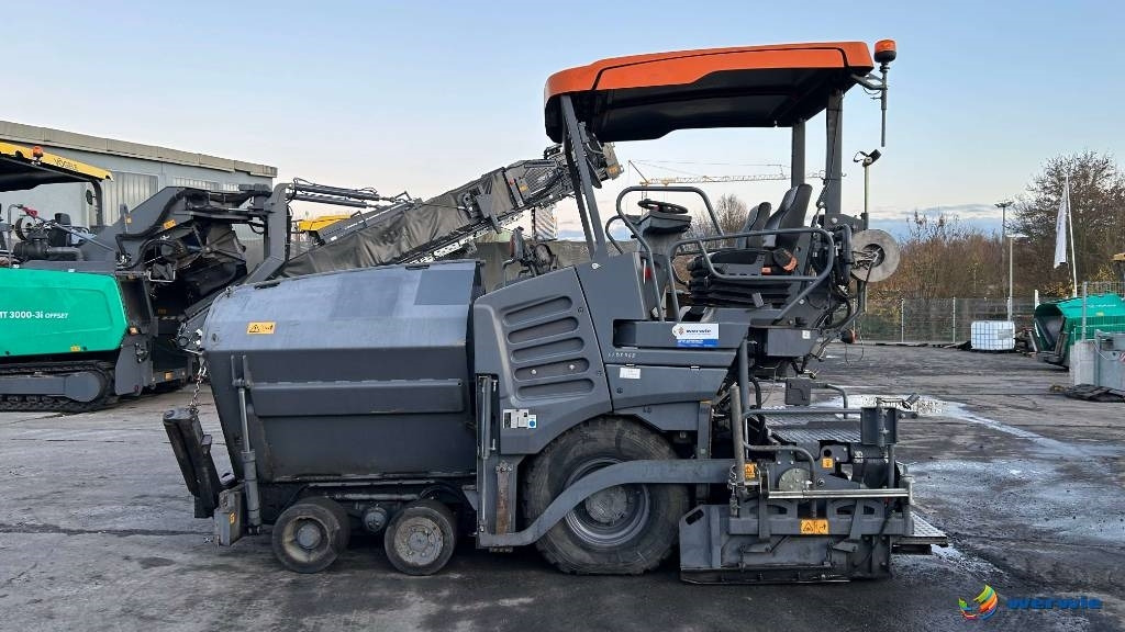 Vögele SUPER 1303-3i / AB340-3TV (1,80 - 3,40 m) - Pavimentadora de asfalto: foto 5 Vögele SUPER 1303-3i / AB340-3TV (1,80 - 3,40 m) - Pavimentadora de asfalto: foto 5