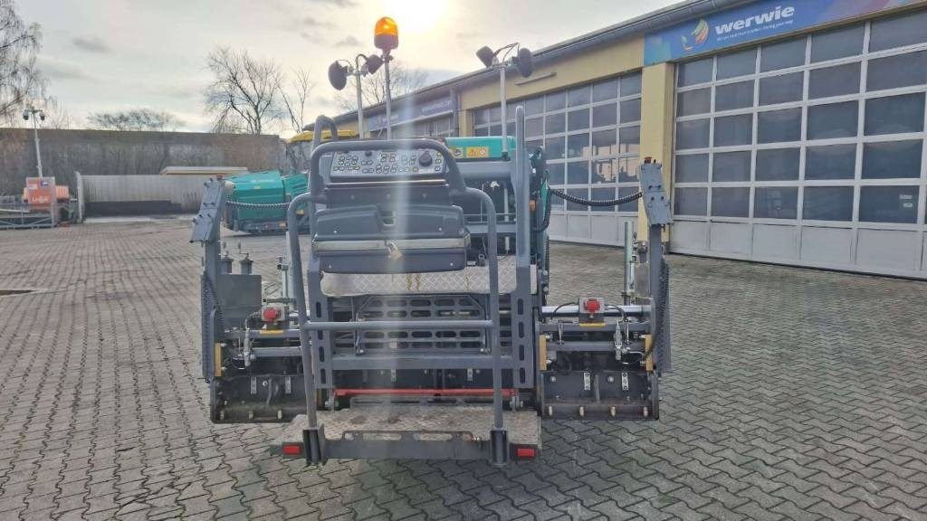 Vögele SUPER 800i / AB220TV (1,20 - 2,20 m) - Pavimentadora de asfalto: foto 4 Vögele SUPER 800i / AB220TV (1,20 - 2,20 m) - Pavimentadora de asfalto: foto 4