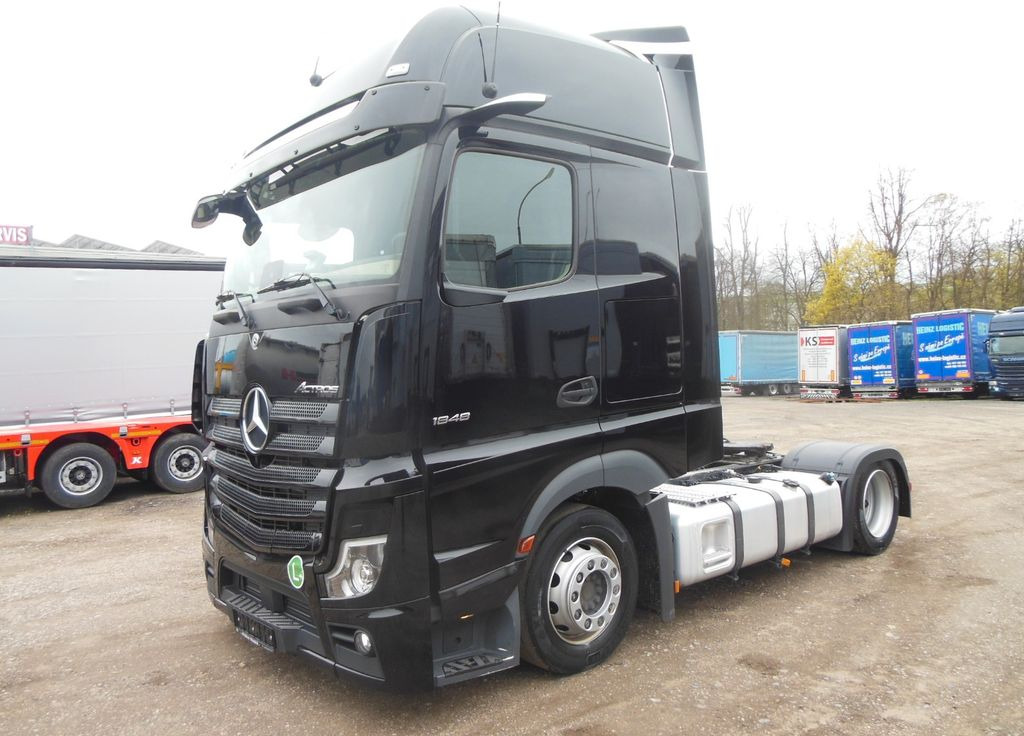 Mercedes-Benz 1848 ACTROS, LOWDECK, GIGA SPACE, STANDKLIMA Mercedes-Benz 1848 ACTROS, LOWDECK, GIGA SPACE, STANDKLIMA - Cabeza tractora: foto 1 Mercedes-Benz 1848 ACTROS, LOWDECK, GIGA SPACE, STANDKLIMA Mercedes-Benz 1848 ACTROS, LOWDECK, GIGA SPACE, STANDKLIMA - Cabeza tractora: foto 1