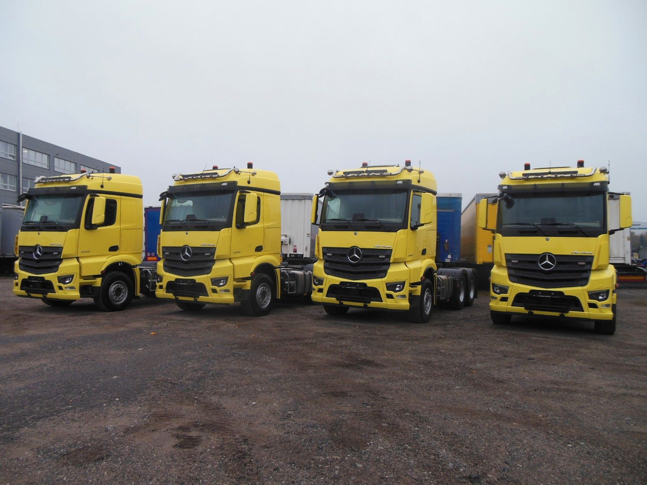 Mercedes-Benz 3353 ACTROS, 6X4, TRK, SET 120 TON, WIE NEUE!E!! - Cabeza tractora: foto 2 Mercedes-Benz 3353 ACTROS, 6X4, TRK, SET 120 TON, WIE NEUE!E!! - Cabeza tractora: foto 2