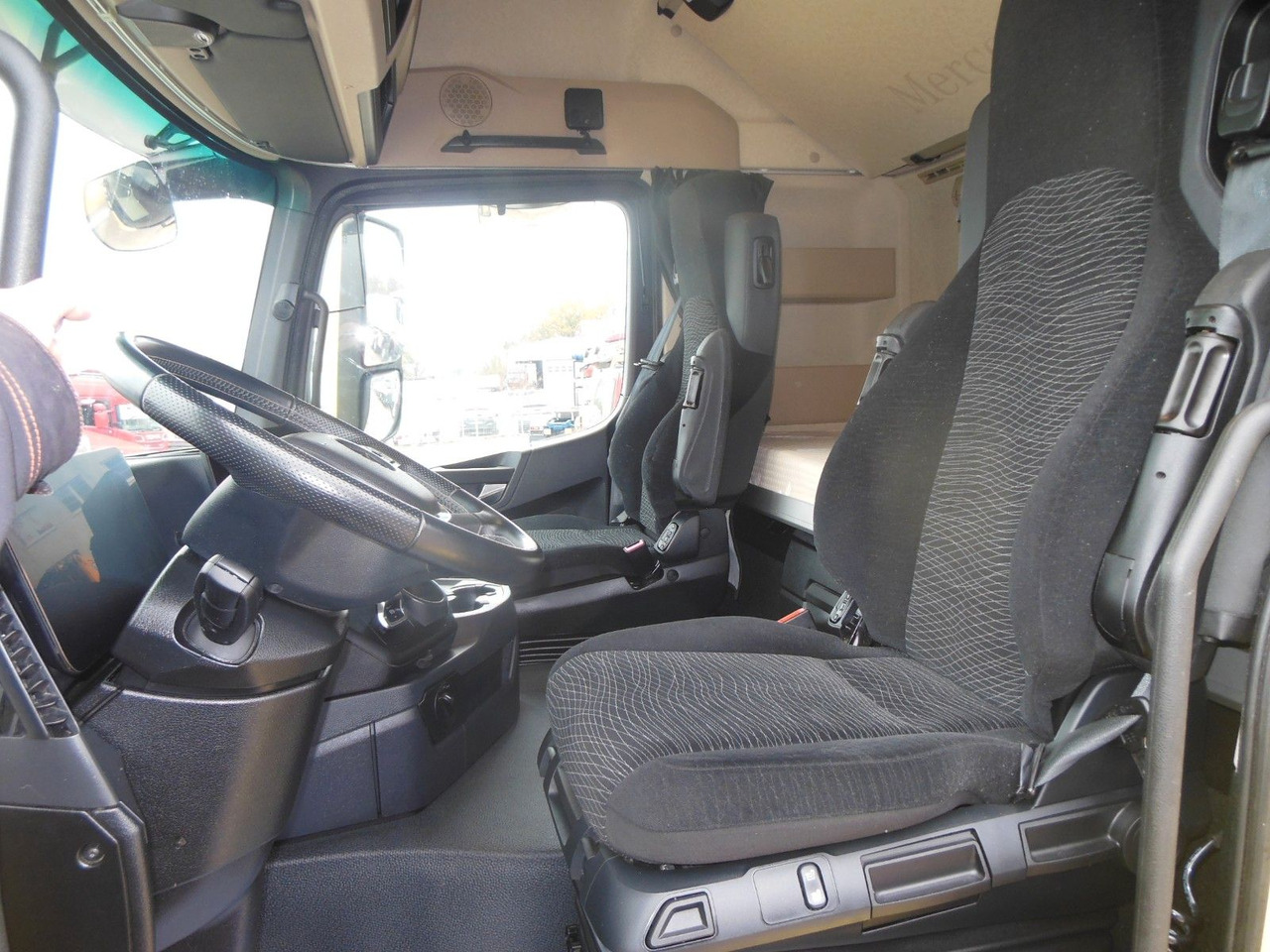 Leasing de Mercedes-Benz 3353 ACTROS, 6X4, TRK, SET 120 TON, WIE NEUE!E!! Mercedes-Benz 3353 ACTROS, 6X4, TRK, SET 120 TON, WIE NEUE!E!!: foto 25 Leasing de Mercedes-Benz 3353 ACTROS, 6X4, TRK, SET 120 TON, WIE NEUE!E!! Mercedes-Benz 3353 ACTROS, 6X4, TRK, SET 120 TON, WIE NEUE!E!!: foto 25