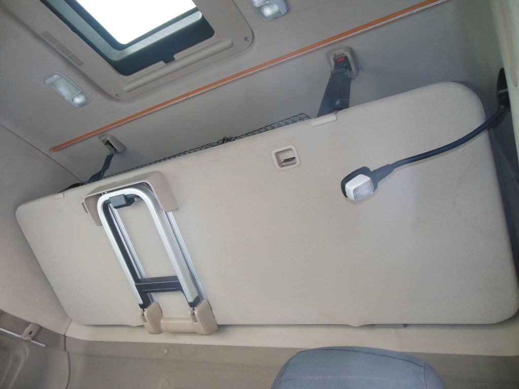 Cabeza tractora Scania R 520, V8, RETARDER Scania R 520, V8, RETARDER: foto 12 Cabeza tractora Scania R 520, V8, RETARDER Scania R 520, V8, RETARDER: foto 12