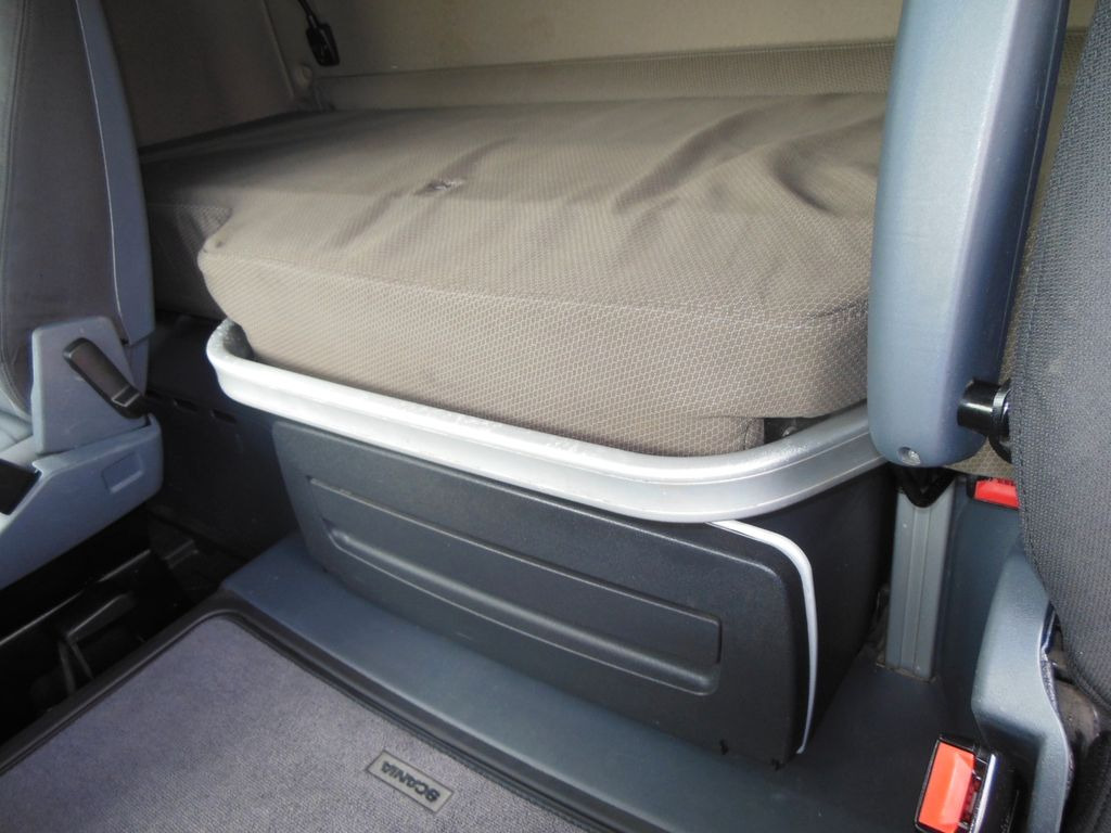 Cabeza tractora Scania R 520, V8, RETARDER Scania R 520, V8, RETARDER: foto 13 Cabeza tractora Scania R 520, V8, RETARDER Scania R 520, V8, RETARDER: foto 13