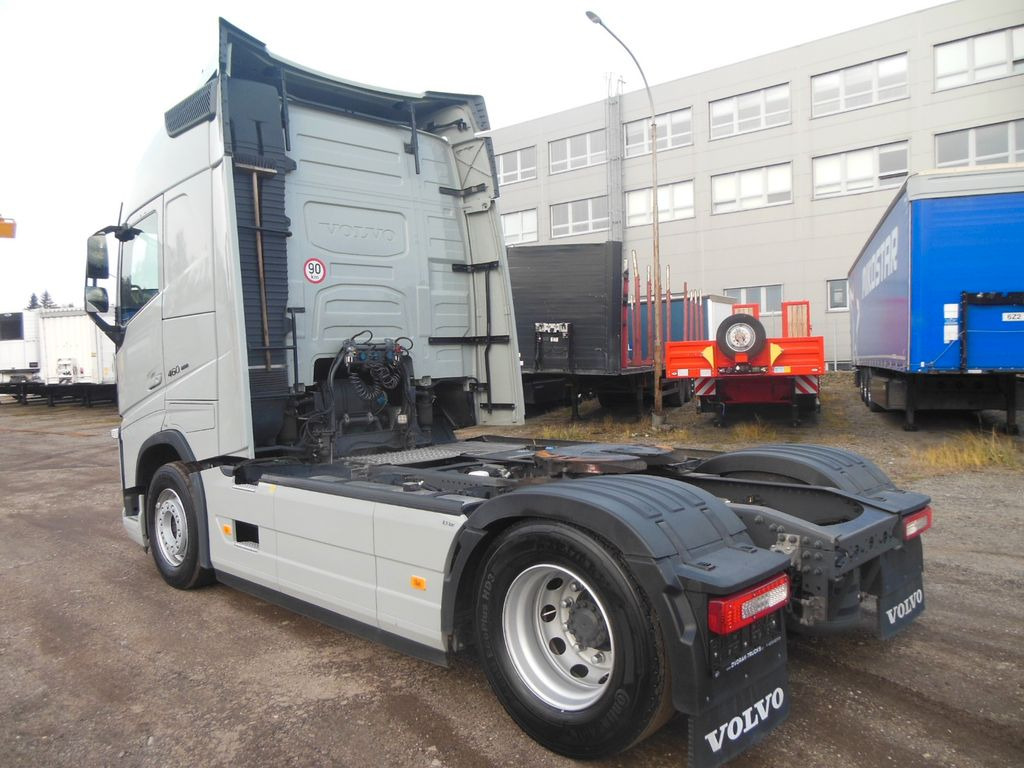 Volvo FH 13/460 TURBO COMPOUND,I-SAVE,I-PARK COOL,TOP Volvo FH 13/460 TURBO COMPOUND,I-SAVE,I-PARK COOL,TOP - Cabeza tractora: foto 4 Volvo FH 13/460 TURBO COMPOUND,I-SAVE,I-PARK COOL,TOP Volvo FH 13/460 TURBO COMPOUND,I-SAVE,I-PARK COOL,TOP - Cabeza tractora: foto 4