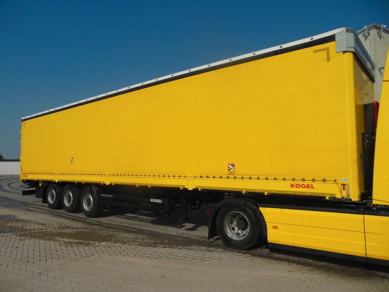 Kögel SN 24, BORDWÄNDE 700 MM, HUBDACH!!! TOP - Semirremolque lona: foto 3 Kögel SN 24, BORDWÄNDE 700 MM, HUBDACH!!! TOP - Semirremolque lona: foto 3