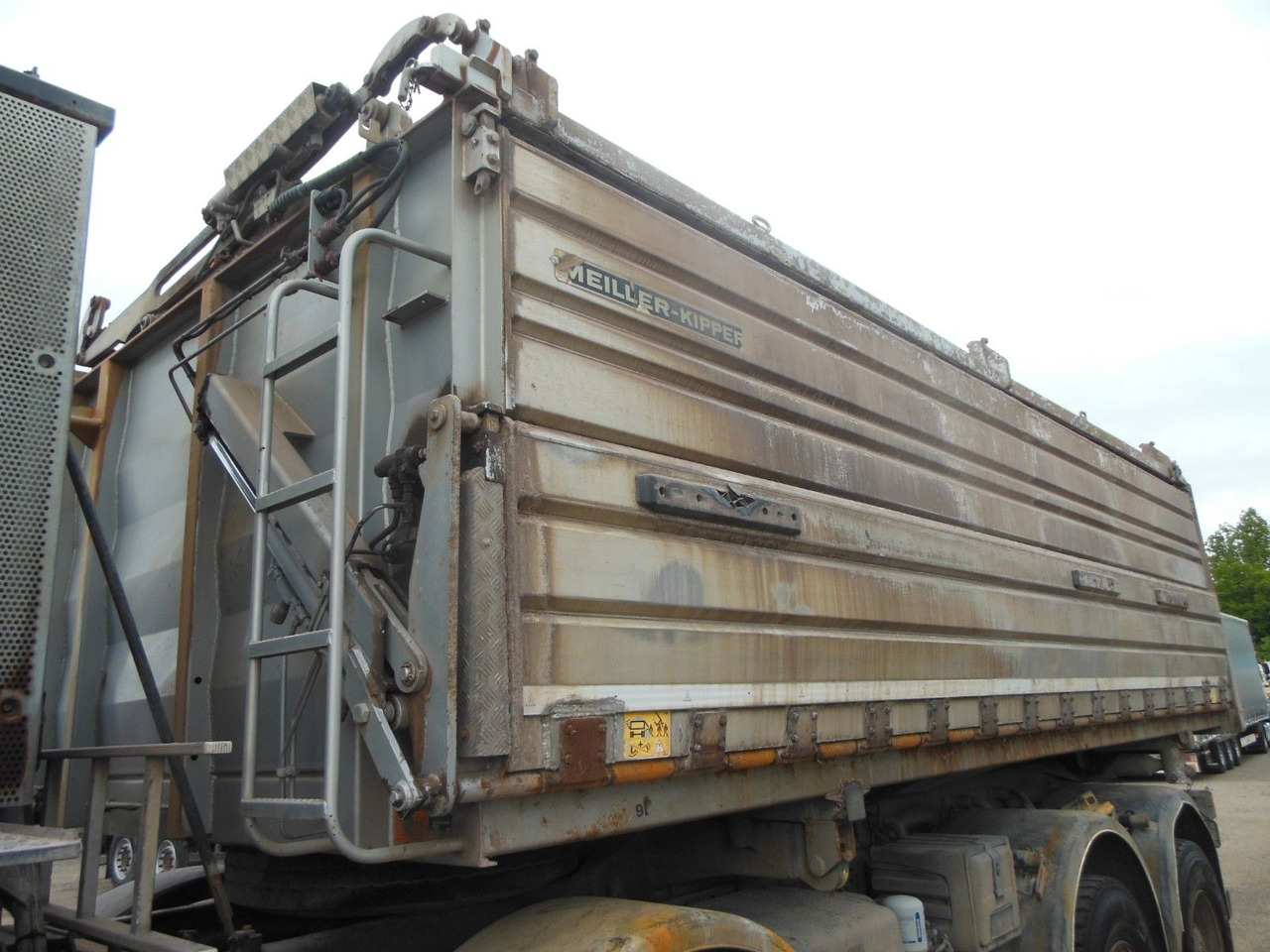 Mercedes-Benz ACTROS 4144, 8X6, 3 PEDALE, MEILLER, BODRMATIC - Camión volquete: foto 5 Mercedes-Benz ACTROS 4144, 8X6, 3 PEDALE, MEILLER, BODRMATIC - Camión volquete: foto 5