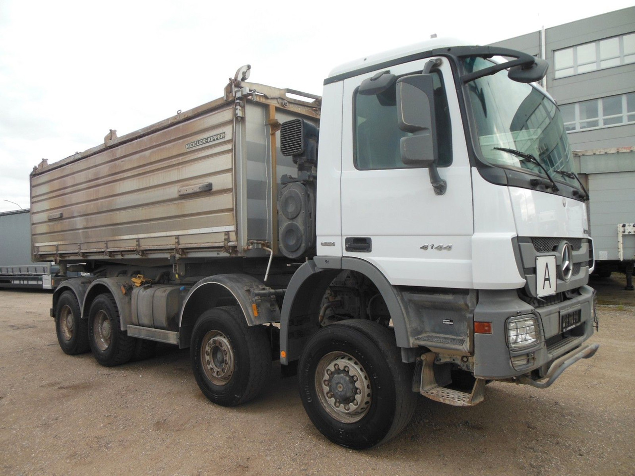 Mercedes-Benz ACTROS 4144, 8X6, 3 PEDALE, MEILLER, BODRMATIC - Camión volquete: foto 2 Mercedes-Benz ACTROS 4144, 8X6, 3 PEDALE, MEILLER, BODRMATIC - Camión volquete: foto 2