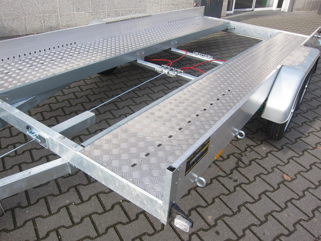 Anssems AMT ECO 1500 light 400x188x18cm (XL) Alurampen 1500kg Wohnmobilanhänger Januar Aktion - Remolque portavehículos: foto 4 Anssems AMT ECO 1500 light 400x188x18cm (XL) Alurampen 1500kg Wohnmobilanhänger Januar Aktion - Remolque portavehículos: foto 4