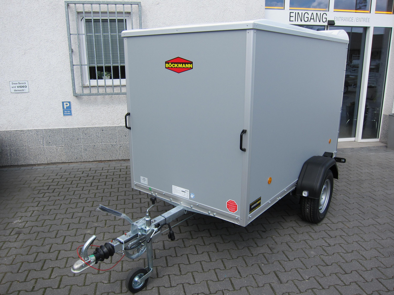 Böckmann Koffer KT 2513/135 251x130x152cm grau (S) 1350kg AKTION Modell 24 - Remolque caja cerrada: foto 2 Böckmann Koffer KT 2513/135 251x130x152cm grau (S) 1350kg AKTION Modell 24 - Remolque caja cerrada: foto 2