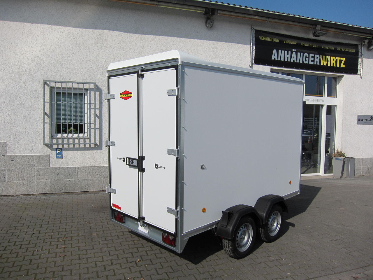 Böckmann Koffer KT 3015/20 H weiß 301x150x202cm (M) 2000kg WCF 100 km/H - Remolque caja cerrada: foto 3 Böckmann Koffer KT 3015/20 H weiß 301x150x202cm (M) 2000kg WCF 100 km/H - Remolque caja cerrada: foto 3