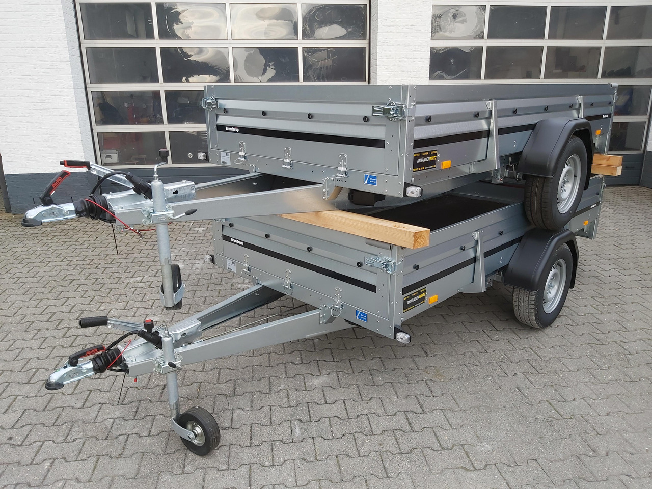 Brenderup 2300 SB 301x153x40cm Stahlwände (M) 1300kg - Remolque de coche: foto 1 Brenderup 2300 SB 301x153x40cm Stahlwände (M) 1300kg - Remolque de coche: foto 1