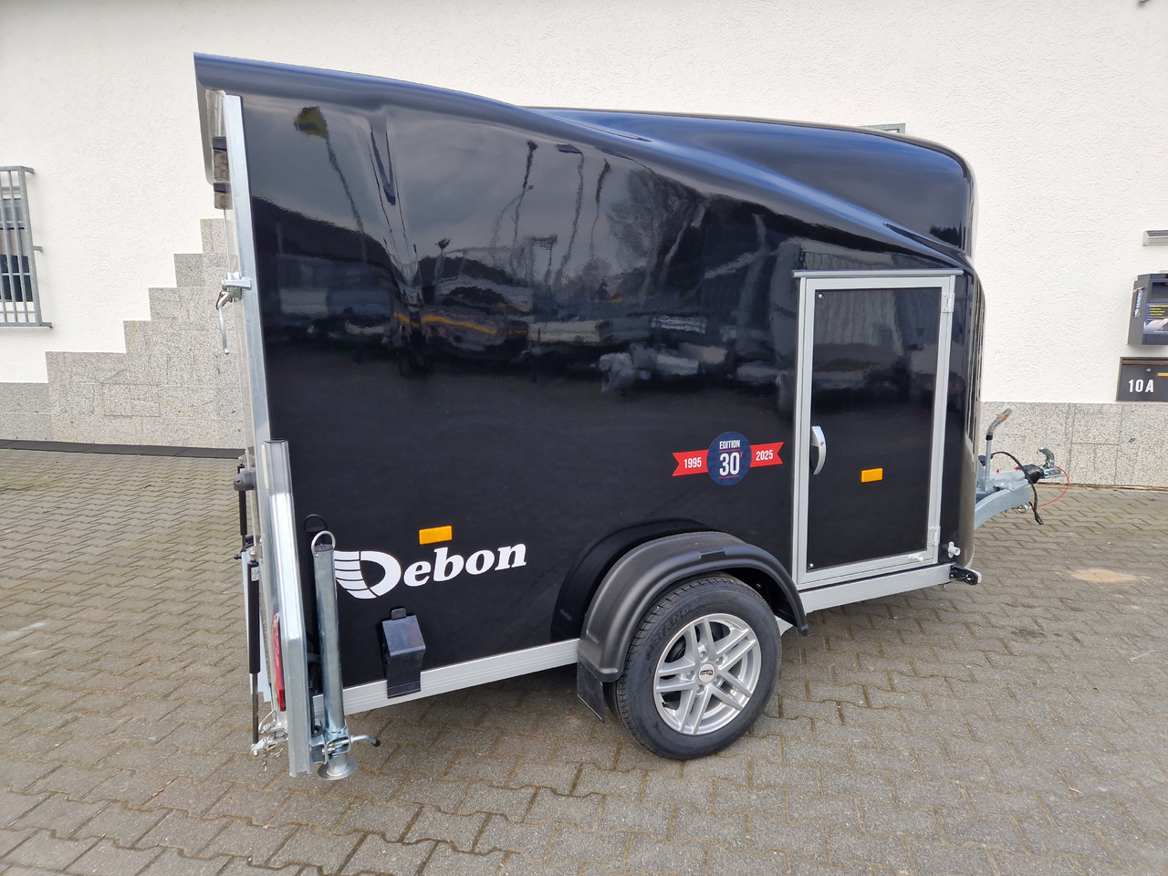 Debon Cargo 1300 300x152x168cm black Seitentür Alufelgen silver Pullman II 100km/H 1300kg Modell 25 - Remolque de coche: foto 5 Debon Cargo 1300 300x152x168cm black Seitentür Alufelgen silver Pullman II 100km/H 1300kg Modell 25 - Remolque de coche: foto 5