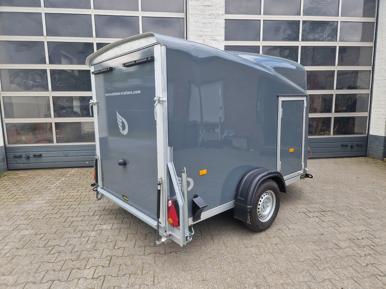 Debon Cargo 1300 300x152x168cm irongrey Seitentür 1300kg Pullman 100km/H - Remolque caja cerrada: foto 3 Debon Cargo 1300 300x152x168cm irongrey Seitentür 1300kg Pullman 100km/H - Remolque caja cerrada: foto 3