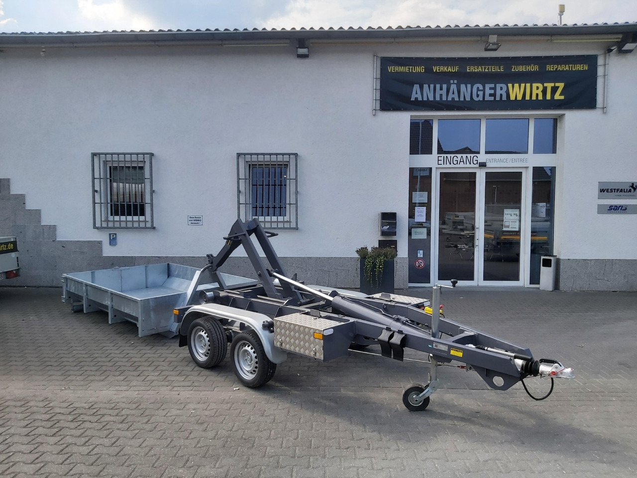 Hakenlift Anhänger Kipper KONOS 3500 elektro hydraulisch 3500kg mit Container Mulde - Remolque volquete: foto 3 Hakenlift Anhänger Kipper KONOS 3500 elektro hydraulisch 3500kg mit Container Mulde - Remolque volquete: foto 3
