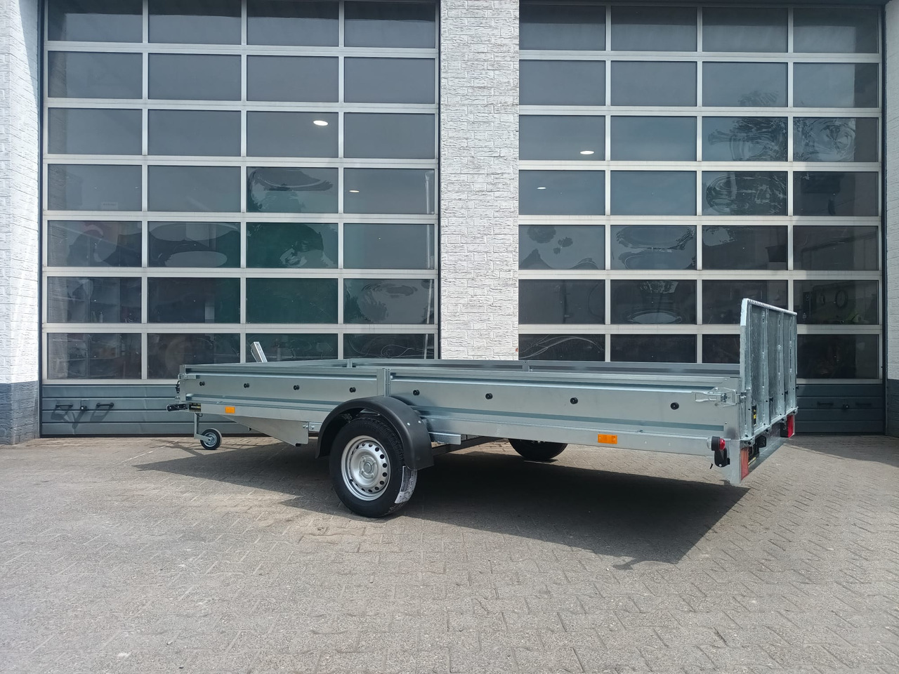 Remolque porta maquinaria Kleinfahrzeug Universal Transporter Multi XL easyload ankippbar Blattfederung 100km/H 750kg: foto 6