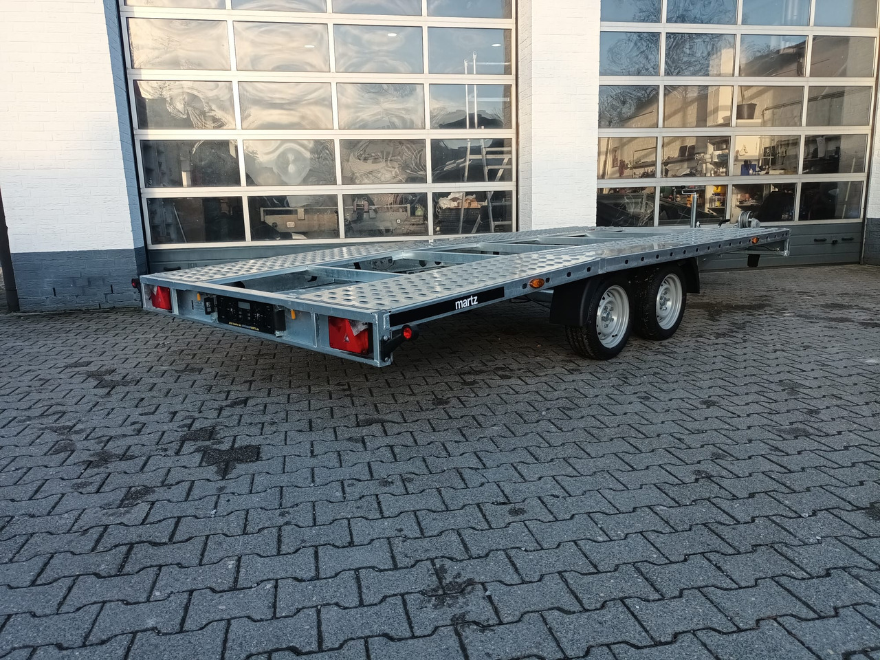 Remolque portavehículos Martz GT UNIDECK PLUS 450/2 S 2,7T Lohr Stahl Fahrschienen Winde 13" 2700kg: foto 12