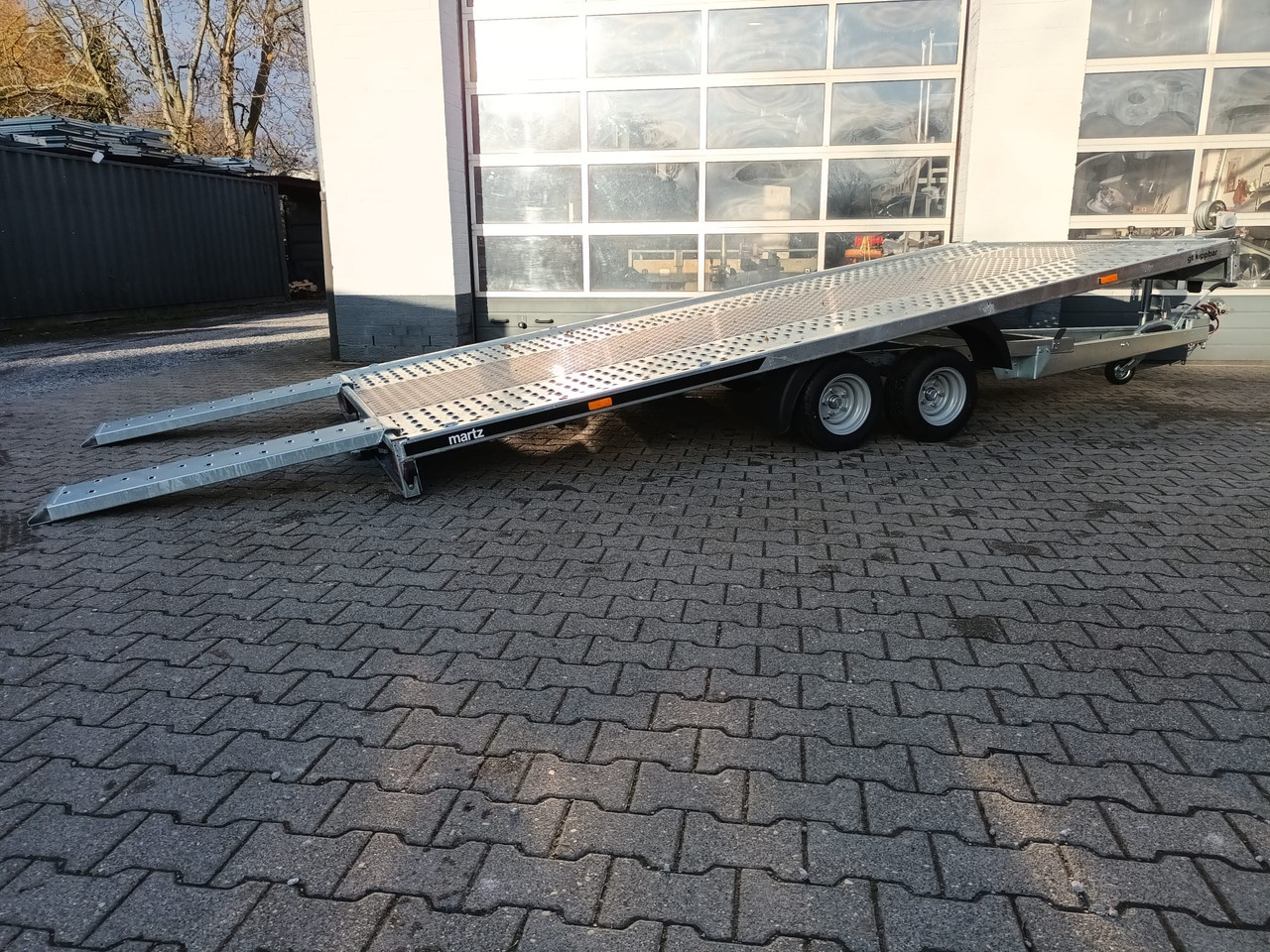 Martz GT kipp 450/2 S 450x215cm easyload ankippbar Lohr Stahl & Aluboden Seilwinde 10" 3000kg - Remolque porta maquinaria: foto 1 Martz GT kipp 450/2 S 450x215cm easyload ankippbar Lohr Stahl & Aluboden Seilwinde 10" 3000kg - Remolque porta maquinaria: foto 1